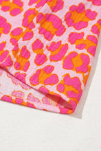 Cargar imagen en el visor de la galería, Rose Leopard Printed Button Up Loose Shirt
