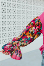 Cargar imagen en el visor de la galería, Bright Pink Floral Patchwork Flounce Sleeve Rib Knit Plus Top
