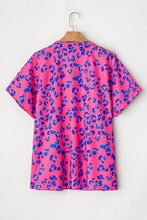 Load image into Gallery viewer, Rose Contrast Leopard Print Plus Size V Neck Blouse