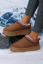 Cargar imagen en el visor de la galería, Chestnut Suede Contrast Print Plush Lined Snow Boots
