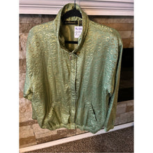 Cargar imagen en el visor de la galería, Vintage 80s 100% Silk Olive Green Metallic Bomber Jacket Lightweight Zip Jacket