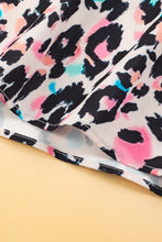 Load image into Gallery viewer, Brown Leopard Print V Neck Batwing Sleeve Plus Size Top