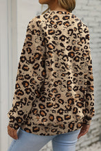 Load image into Gallery viewer, Brown Bleached Halloween Pumpkin Leopard Print Sweatshirt