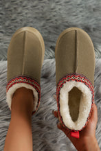 Cargar imagen en el visor de la galería, Sage Green Suede Print Plush Lined Snow Slide In Boots