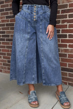 Cargar imagen en el visor de la galería, Dusk Blue High Rise Buttons Pleated Cropped Wide Leg Denim Pants