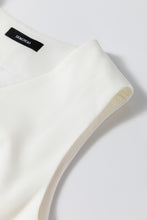 Cargar imagen en el visor de la galería, White Solid Color Button up V Neck Suit Vest