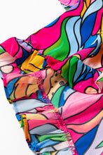 Cargar imagen en el visor de la galería, Rose Abstract Print Plus Size Frilly Trim Blouse