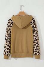 Cargar imagen en el visor de la galería, Light French Beige Leopard Print Patchwork Raglan Sleeve Half Buttons Hoodie