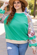Cargar imagen en el visor de la galería, Sky Blue Plus Size Plaid Floral Patchwork Raglan Sleeve Sweatshirt