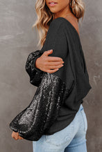 Cargar imagen en el visor de la galería, Black Sequin Patchwork Sleeve Open Back Waffle Knit Top