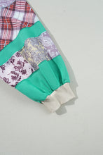 Cargar imagen en el visor de la galería, Sky Blue Plus Size Plaid Floral Patchwork Raglan Sleeve Sweatshirt