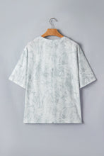Cargar imagen en el visor de la galería, Gray Love Like Jesus Camouflage Oversized T Shirt