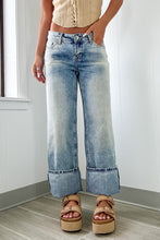 Load image into Gallery viewer, High Rise Button Zip Fly Medium Wash Jeans