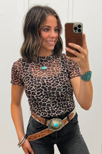 Cargar imagen en el visor de la galería, Khaki Leopard Print Sheer Mesh Short Sleeve Top