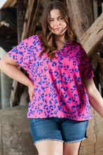 Load image into Gallery viewer, Rose Contrast Leopard Print Plus Size V Neck Blouse