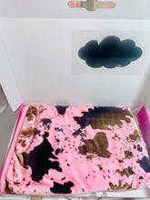 Cargar imagen en el visor de la galería, Worlds Softest Baby Blanket Pink Cow Print Perfect Newborn Baby Blanket Gift
