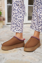 Cargar imagen en el visor de la galería, Chestnut Suede Contrast Print Plush Lined Snow Boots