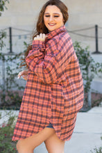 Cargar imagen en el visor de la galería, Red Plaid Long Sleeeve Side Split Distressed Hem Shirt