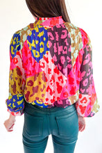Load image into Gallery viewer, Pink Leopard Patchwork Print Pleated Blouse