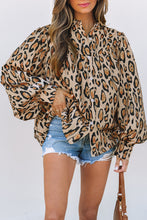 Cargar imagen en el visor de la galería, Light French Beige Oversized Leopard Print Balloon Sleeve Casual Shirt
