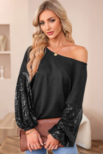 Cargar imagen en el visor de la galería, Black Sequin Patchwork Sleeve Open Back Waffle Knit Top