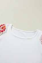 Cargar imagen en el visor de la galería, White Floral Crochet Short Sleeve Top