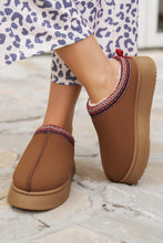 Cargar imagen en el visor de la galería, Chestnut Suede Contrast Print Plush Lined Snow Boots