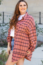 Cargar imagen en el visor de la galería, Red Plaid Long Sleeeve Side Split Distressed Hem Shirt