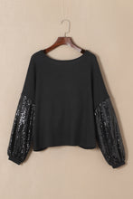 Cargar imagen en el visor de la galería, Black Sequin Patchwork Sleeve Open Back Waffle Knit Top