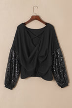 Cargar imagen en el visor de la galería, Black Sequin Patchwork Sleeve Open Back Waffle Knit Top
