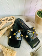 Cargar imagen en el visor de la galería, Bad Girl Slide In Sandals