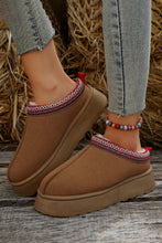 Cargar imagen en el visor de la galería, Chestnut Suede Contrast Print Plush Lined Snow Boots