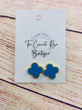 Load image into Gallery viewer, Clover Stud Trending Earrings