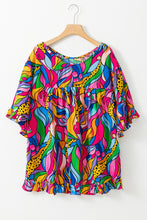 Cargar imagen en el visor de la galería, Rose Abstract Print Plus Size Frilly Trim Blouse