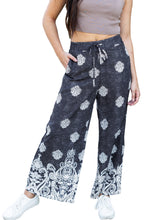 Cargar imagen en el visor de la galería, Black Bohemian Printed Drawstring Waist Wide Leg Pants