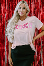 Cargar imagen en el visor de la galería, Pink Valentines Shiny XOXO Graphic T-shirt