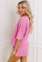 Cargar imagen en el visor de la galería, Sachet Pink Loose Fit Half Sleeve T Shirt and High Waist Skirt Set