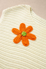 Cargar imagen en el visor de la galería, White Flower Crochet Round Neck Knitted Top