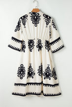 Cargar imagen en el visor de la galería, Beige Western Geometric Print 3/4 Sleeve Loose Midi Dress