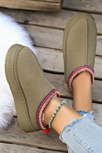Cargar imagen en el visor de la galería, Sage Green Suede Print Plush Lined Snow Slide In Boots