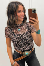 Cargar imagen en el visor de la galería, Khaki Leopard Print Sheer Mesh Short Sleeve Top
