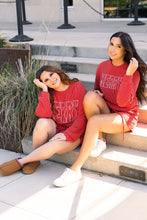 Cargar imagen en el visor de la galería, Racing Red Corded MERRY Graphic Long Sleeve Top and Shorts Set