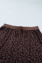 Cargar imagen en el visor de la galería, Brown Plus Size Leopard Short Set