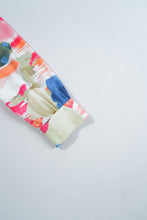 Cargar imagen en el visor de la galería, Rose Abstract Print Ruffled Puff Sleeve Shirt