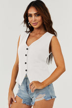 Cargar imagen en el visor de la galería, White Solid Color Button up V Neck Suit Vest