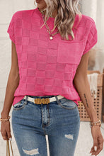 Cargar imagen en el visor de la galería, Bright Pink Lattice Textured Knit Short Sleeve Top
