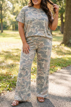 Cargar imagen en el visor de la galería, Multicolour Retro Camouflage Print Plus Size 2pcs Outfit