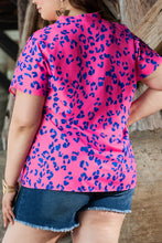 Load image into Gallery viewer, Rose Contrast Leopard Print Plus Size V Neck Blouse