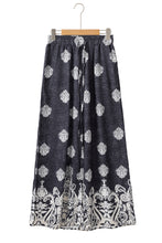 Cargar imagen en el visor de la galería, Black Bohemian Printed Drawstring Waist Wide Leg Pants