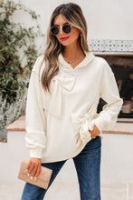 Cargar imagen en el visor de la galería, White Solid Color Cute Bow Detail Loose Hoodie